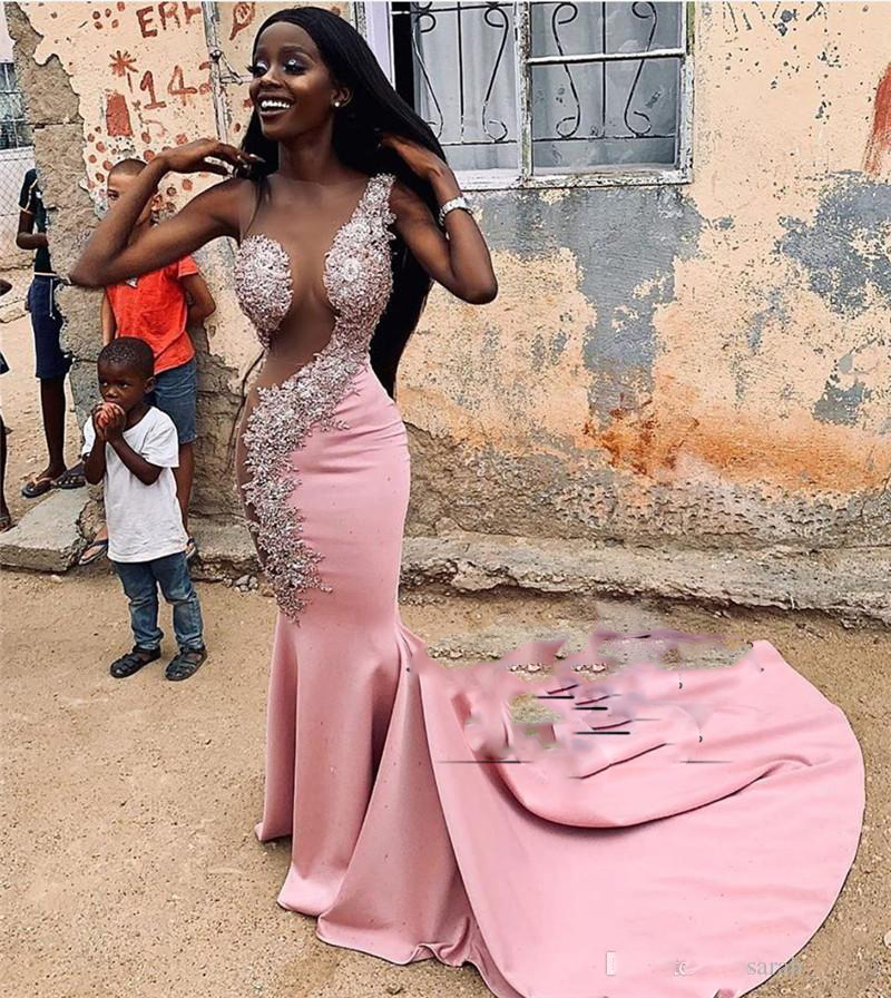

Plus Size Mermaid African Prom Dresses 2020 Pink Illusion Vintage Lace Sequined Beaded Long Satin Formal Graduation Party Gowns