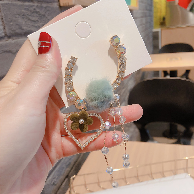 

Hoop & Huggie 2021 Korea Style Simple Cute Crystal Asymmetry Hairball Heart Drop Earrings For Women Fashion Jewelry Accessories