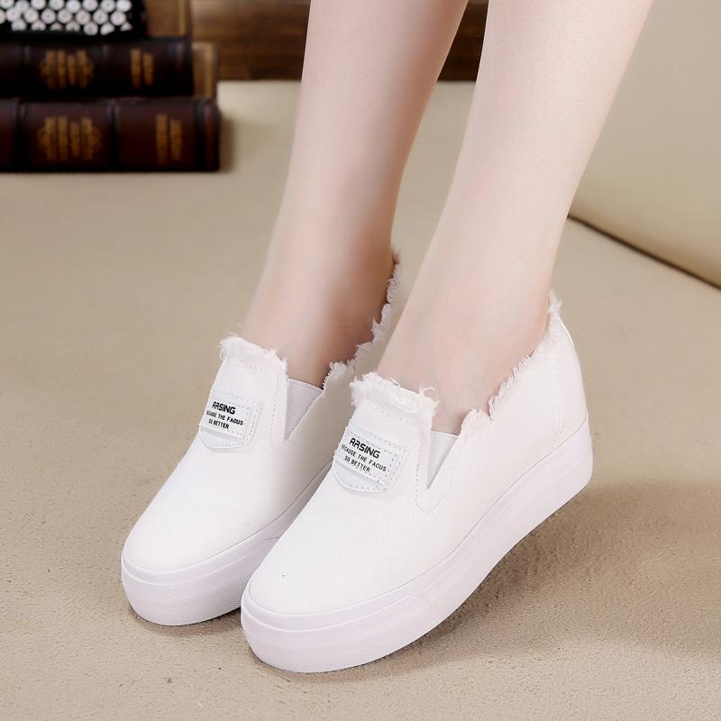 Vente chaude-hauteur croissante respirant toile chaussures femmes noir blanc plate-forme baskets chaussures compensées pour femmes appartements t