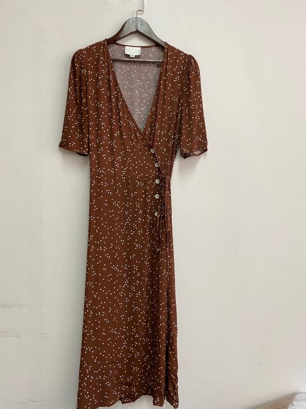 

Women Dress 2020 Spring and Summer New Retro V-neck Midi Dress, Brown
