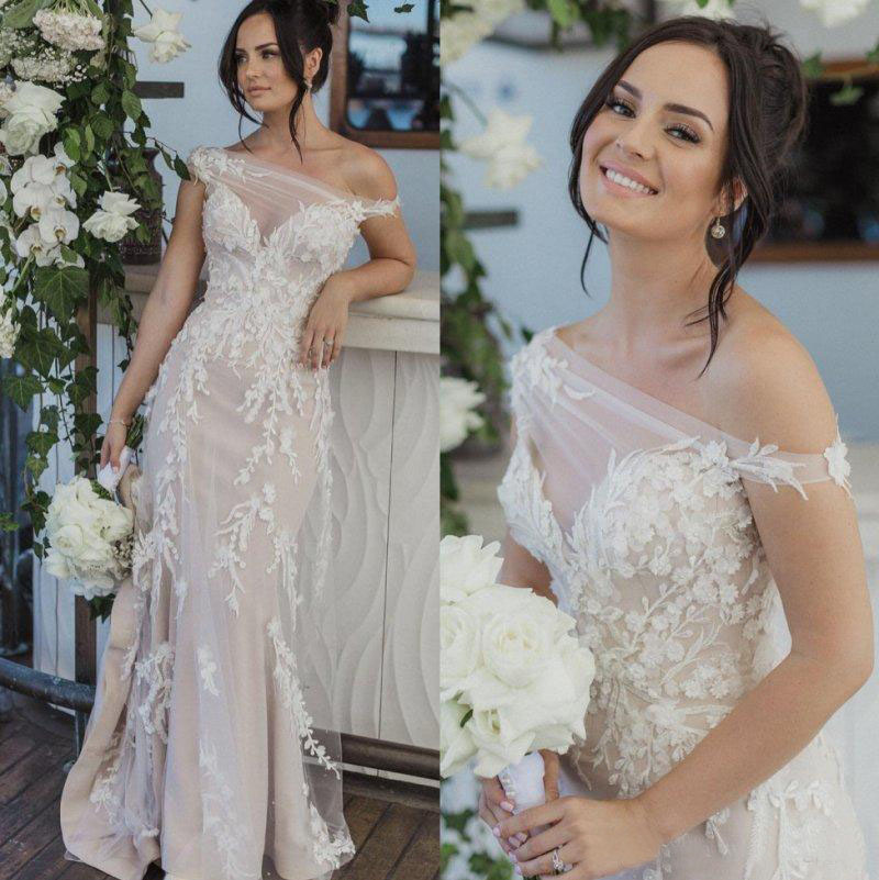 

2020 Sheath Lace Wedding Dresses Sheer Neck Bridal Gowns Trumpet Appliques Plus Size Vestido De Novia robes de mariée, Ivory