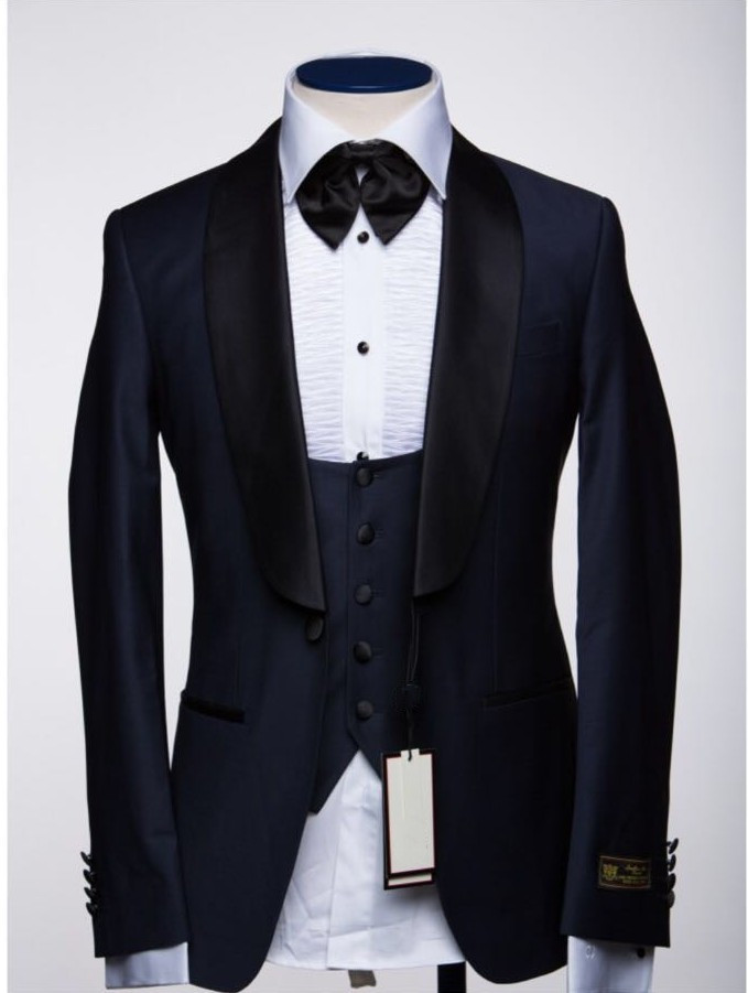 

Fashionable One Button Groomsmen Shawl Lapel Groom Tuxedos Men Suits Wedding/Prom/Dinner Best Man Blazer(Jacket+Pants+Tie+Vest) 547, Same as image