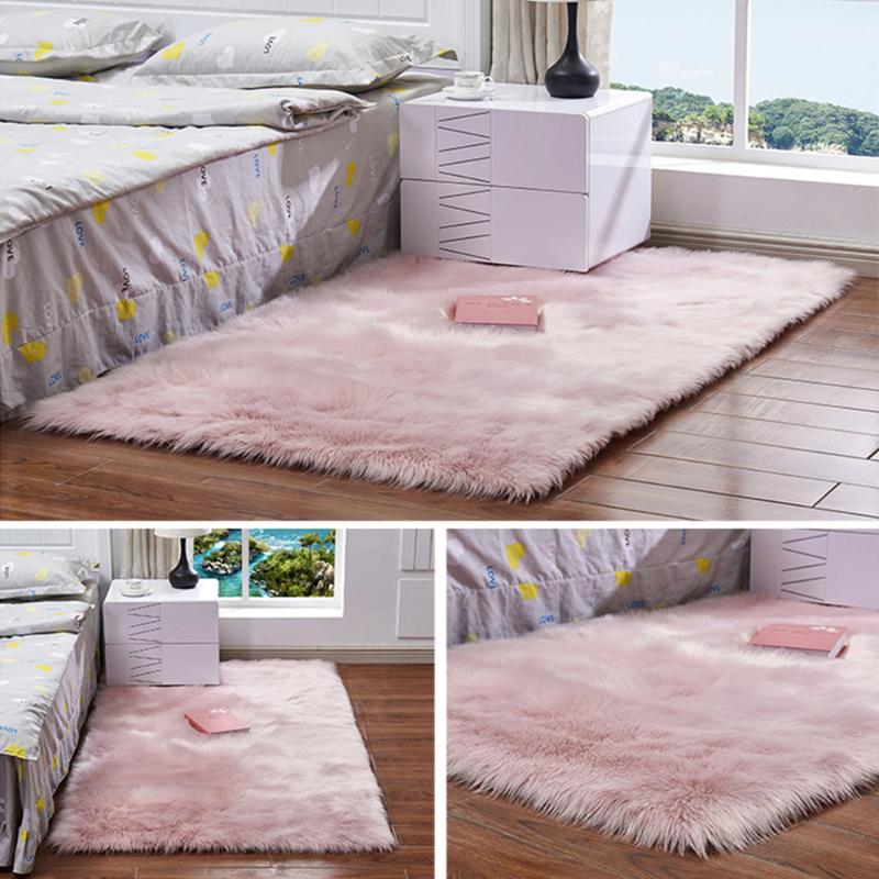 

Pink Faux Fur Rug Plush Carpet Soft Faux Sheepskin Carpet Fur Area Rugs for Bedroom Floor Bedside Shaggy Silky Rugs Rectangle, Sliver grey 30x30cm