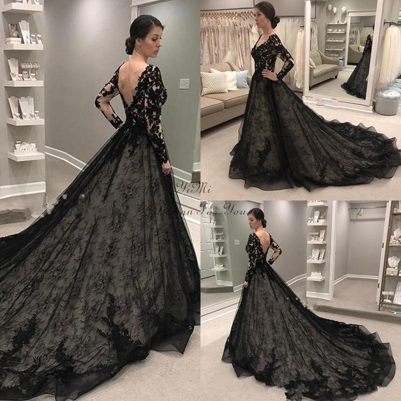 

Vintage Black Gothic Wedding Dresses with Long Sleeve 2020 Retro V-neck Backless Cathedral Train Plus Size Lace Floral Bride Dress, Gold