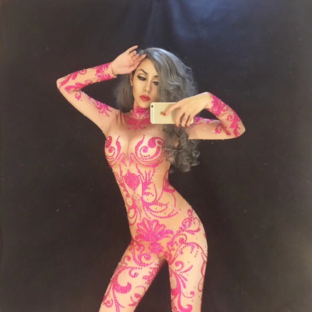 

Sexy Stage Costumes for Singer Pink Diamond Queen Full Of 7000 PCS Sparkling Crystals Stones Jumpsuit Christmas Costumes