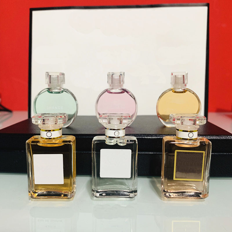 

Brand Eau Tendre Fraiche Vive Mademoiselle de Parfum freshener Spray 7.5ml 3 & 5 In 1 Kit