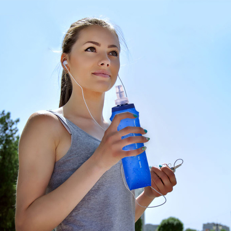 

Hot 500ml Collapsible Water Bottle TPU Soft Flask Folding Travel Drinker for Running Camping Hiking MVI-ing, Blue