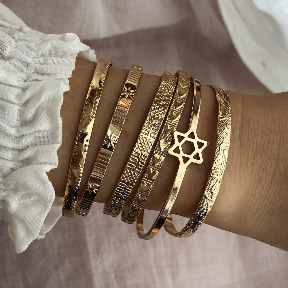 

Opening golden lettered couple bracelet metal color-proof anti-sensitivity bracelet accessories