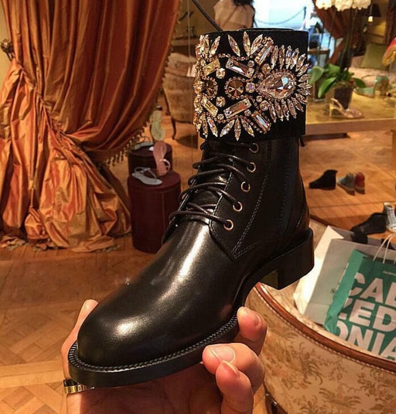 

Chic Womens Flower Rhinestone Lace Up Buckle Ankle Boots High Top Shoes Ctystal Round Toe Punk Motorcycle Black New Arrival