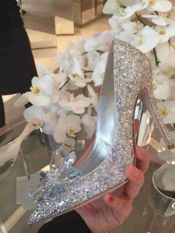 

Hot Sale- Grade Cinderella Women Crystal High Heels Bridal Rhinestone Wedding Shoes Sexy Pointed Toe Crystal Flower Pumps, 9cm heel