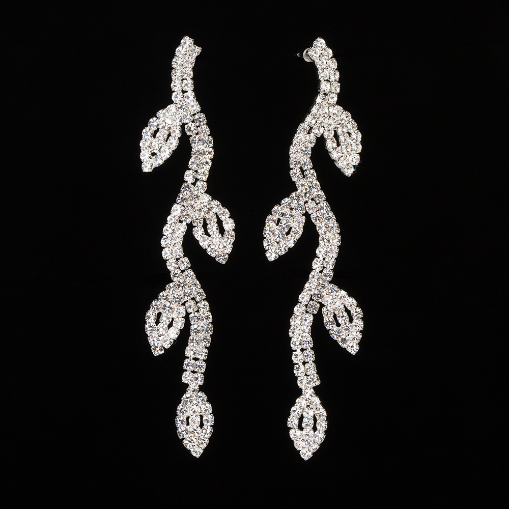 

Long Fund Leaf Earrings Temperament Exaggeration Ear Nail Posimi Second Eardrop Nightclub Earring