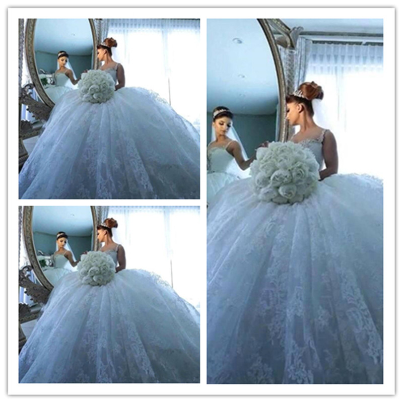 Romantic 3D Flower Princess Wedding Dresses Vintage Design Off Shoulder Short Sleeve Ball Gown Floral Appliques Lace Bridal Gowns
