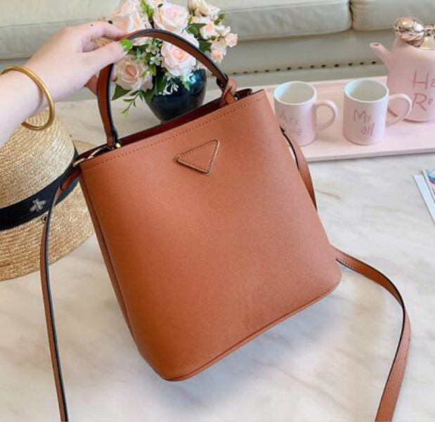 

Classic Brand Shoulder Bags Bucket Bag Women Designer Handbags Flower Printing Crossbody Bag Purse, Blue