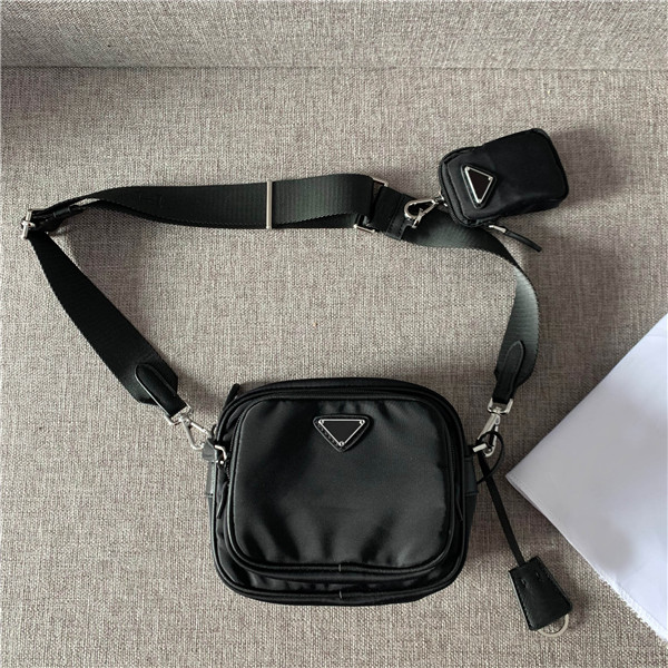 

2020 Global Free Shipping Classic Luxury Bag Canvas Double Bag Women's and Men's Shoulder Bags Best Quality Tote Bag Size 19cm 15cm 11cm, Black