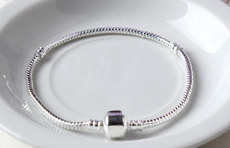 

Wholesale- Charm Bracelet 925 Silver Pandora Bracelets For Women Royal Crown Bracelet Diy Heart-shaped Jewelry with Crown
