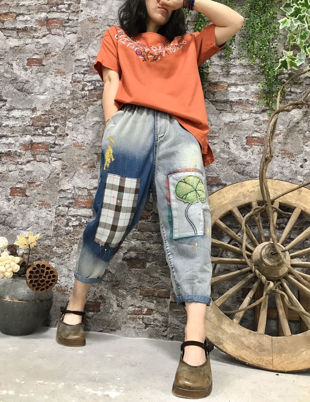 

Deep Blue Female Embroidery Painting Elastic Waist High Waist Jeans Bk4756