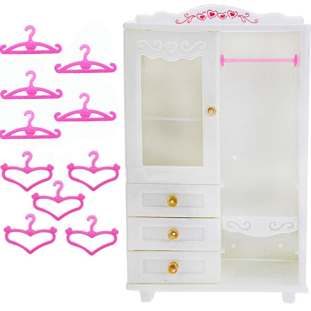 armoire pour vetements barbie