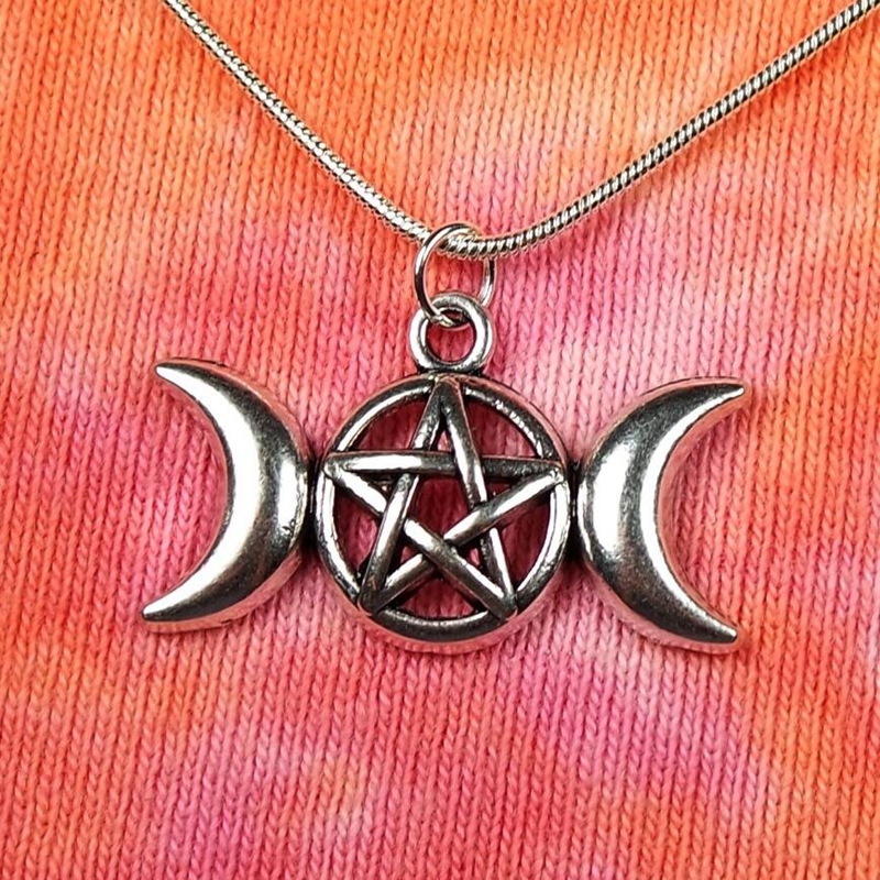 

Triple Goddess Pentagram Crescent Moon Pentacle Necklace Pendant Vintage Silver Gothic Copper Snake Chain Necklace Women Fashion Jewelry