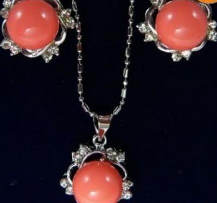 Fashion Natural Oval Corail Rouge Collier Boucle d/'oreille gemme perles 18 /"Femmes Cadeau