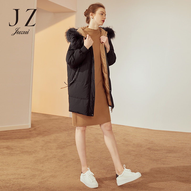 

2018 winter new black fur collar white duck down jacket female JUZUI