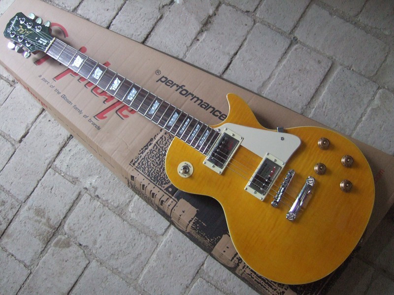 

Electric guitar tiger maple transparent blue AAA