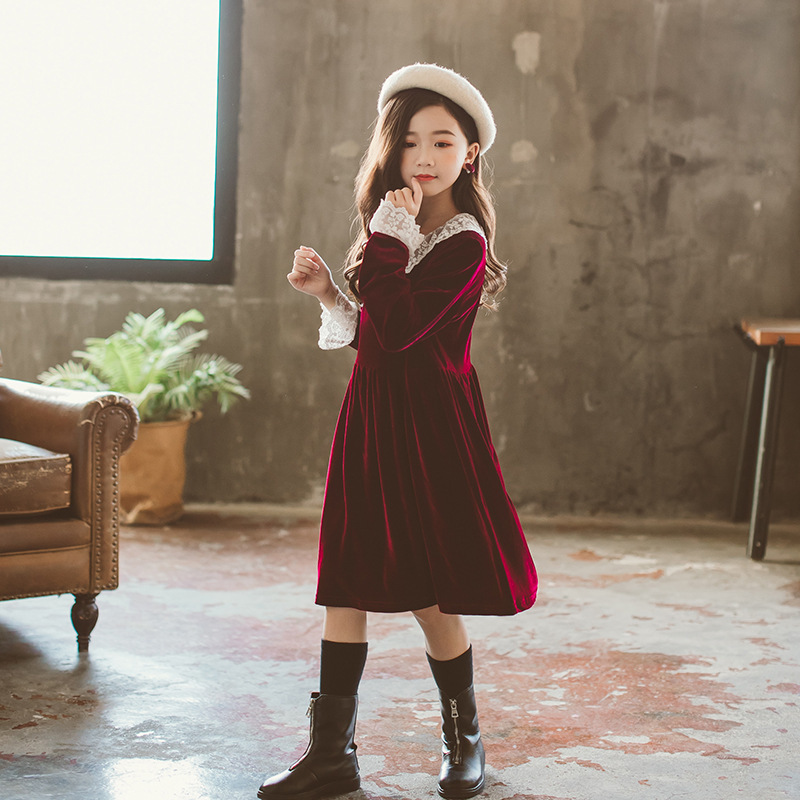 2020 Autumn Winter Fleece Baby Dresses Spring Girls Teenager Party Dress Lace Patchwork Long Sleeve Big Kids Dress Red Black Y200317