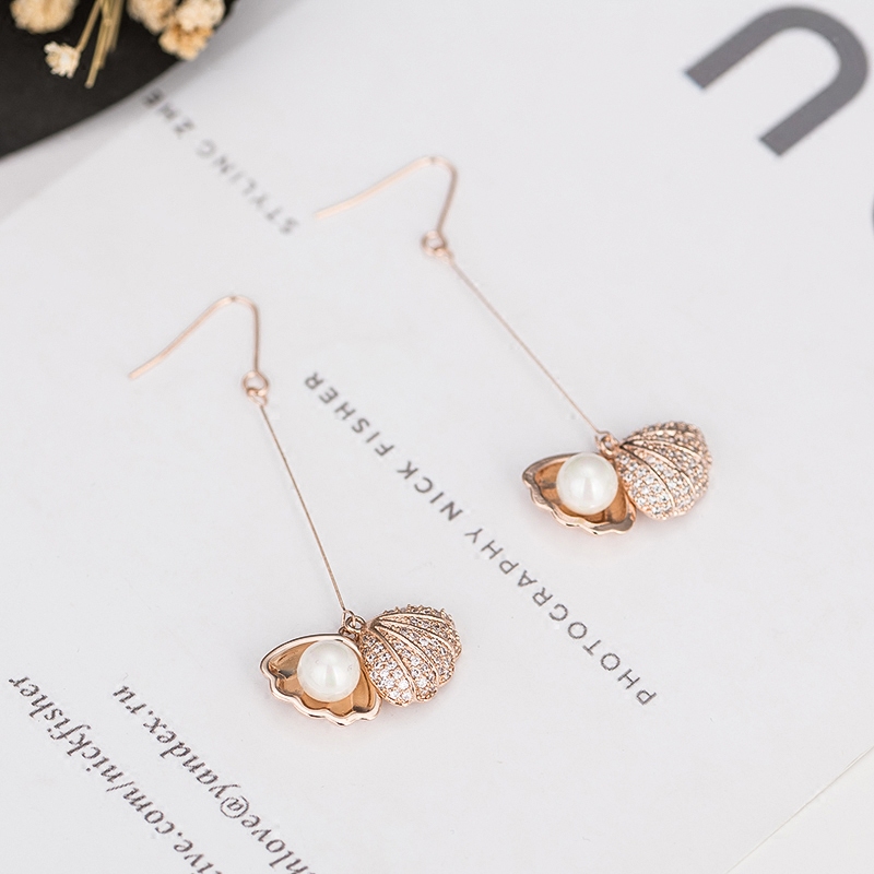 

Wholesale-very cute ! New fashion designer sweet crystal diamond shell pearl clip drop dangle chandelier earring for woman girls white gold, Golden;silver