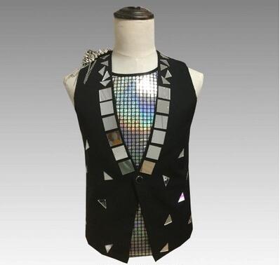 

Steampunk Men' Black Sleeveless V-Neck Handsome formal vest with metal decoration