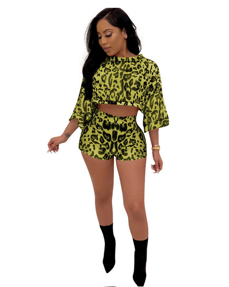 

Women Yoga Set Tracksuit Plus Size Leopard Crop Top+Leggings Shorts Gym Fitness Workout Clothes Running Outfit 2pcs Sport Wear, Red