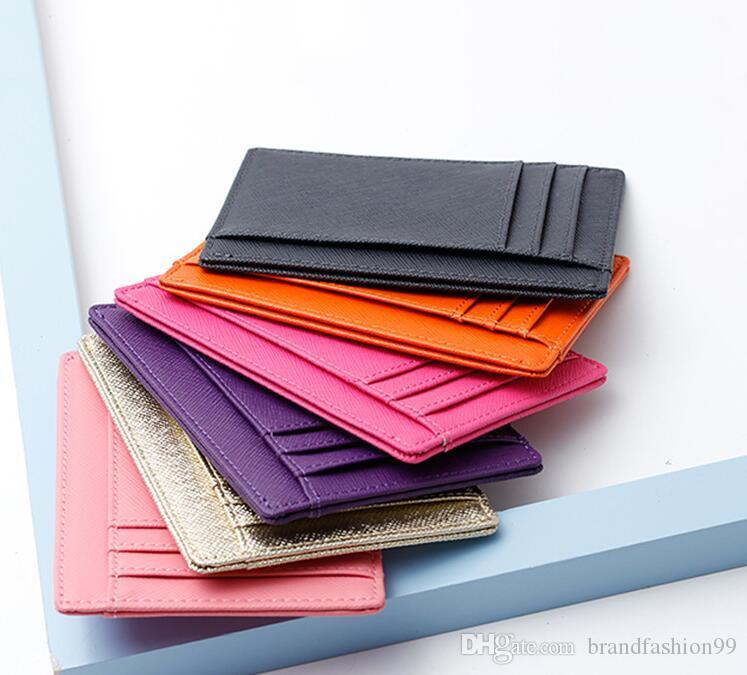 2020 cartes de crédit CLASSIC dame en cuir design de mode chaud femmes hommes porteurs avec les détenteurs de portefeuille de courtes boîte