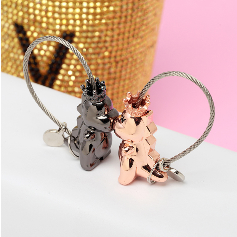 

VJ 2020 New Cute Kiss Baby Dinosaur Couple Key Chains With Magnet Fashion Metal Pendant Car Bag Keychain For Valentine Gifts
