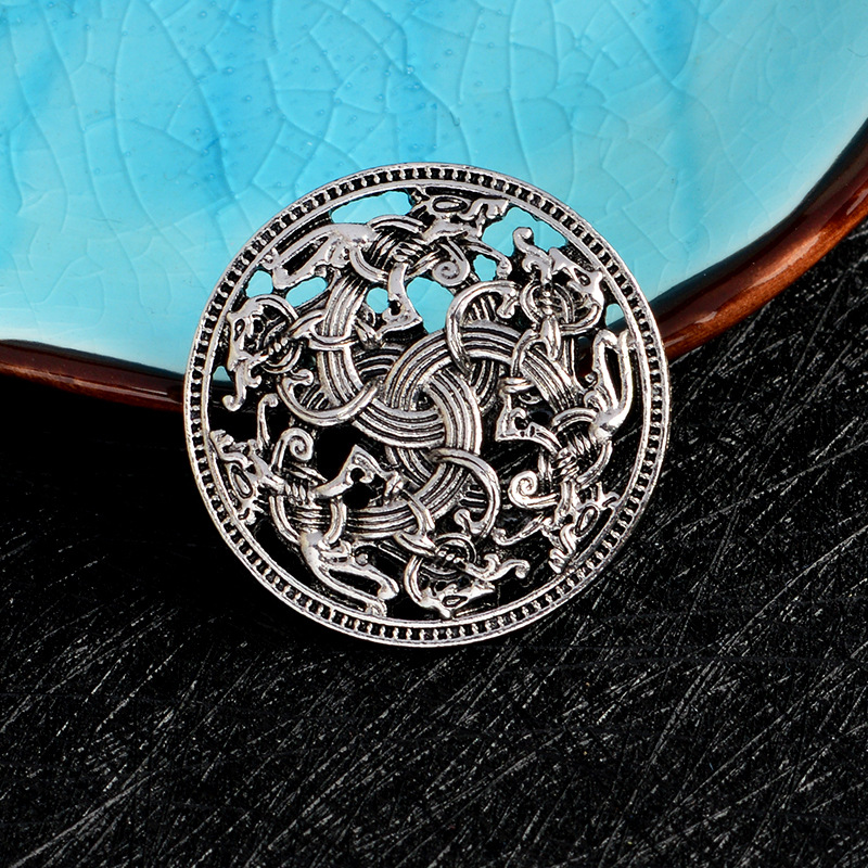

Norse Medieval Viking Brooch Norse Vintage Jewelry Antique Ornaments Silver/Gold Round Shield