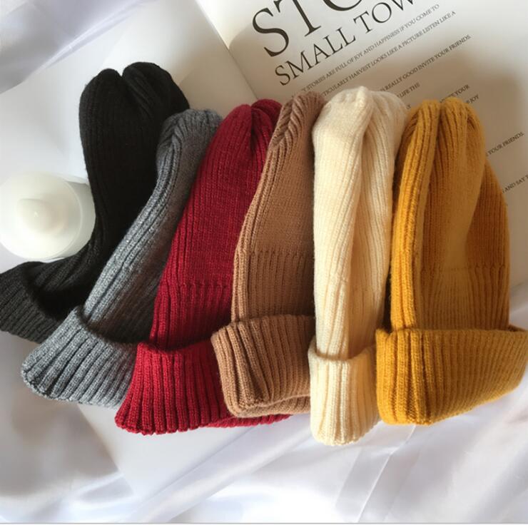 

Fall and Winter New pure color wool hat men's fashion knittedwomen's ins warm melon skin hat curled rabbit fur hat, Black