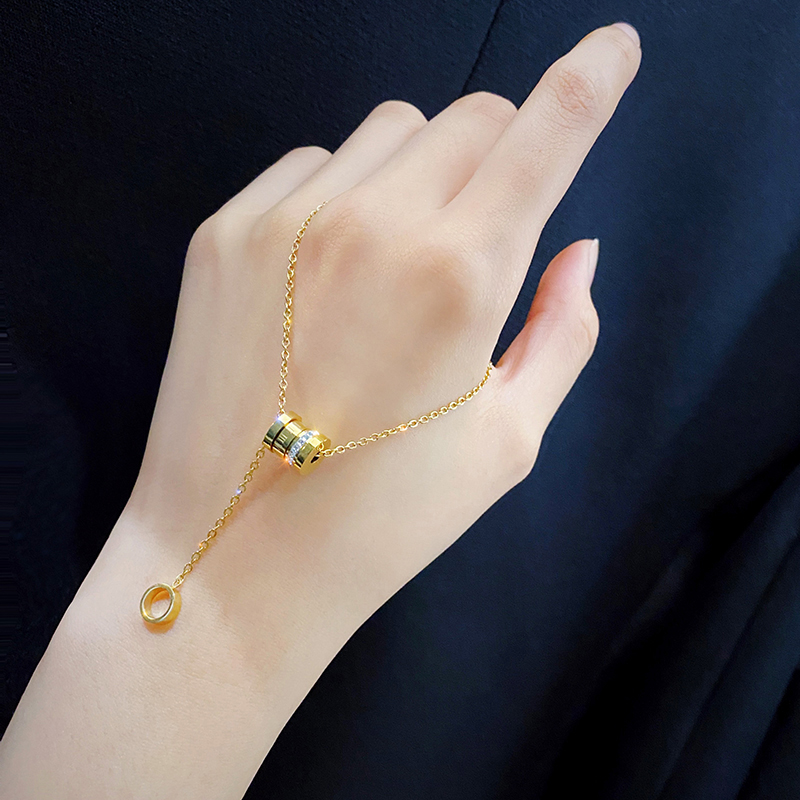 

Chains Jewelry Gold Stainless Steel Roman Numerals Necklace Female Charm Pendant For Women