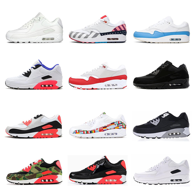 

2019 Top quality men women running shoe black croc infrared Classic mens trainers university red USA breathable sports sneakers shoes, Triple white