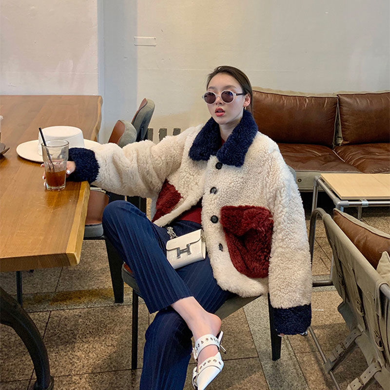 

2019 Winter Women Real Sheep Shearing Fur Jacket Lamb Fur Coat Genuine 100% Wool Overcoat Contrast Color Short Outwear Z119, As pic
