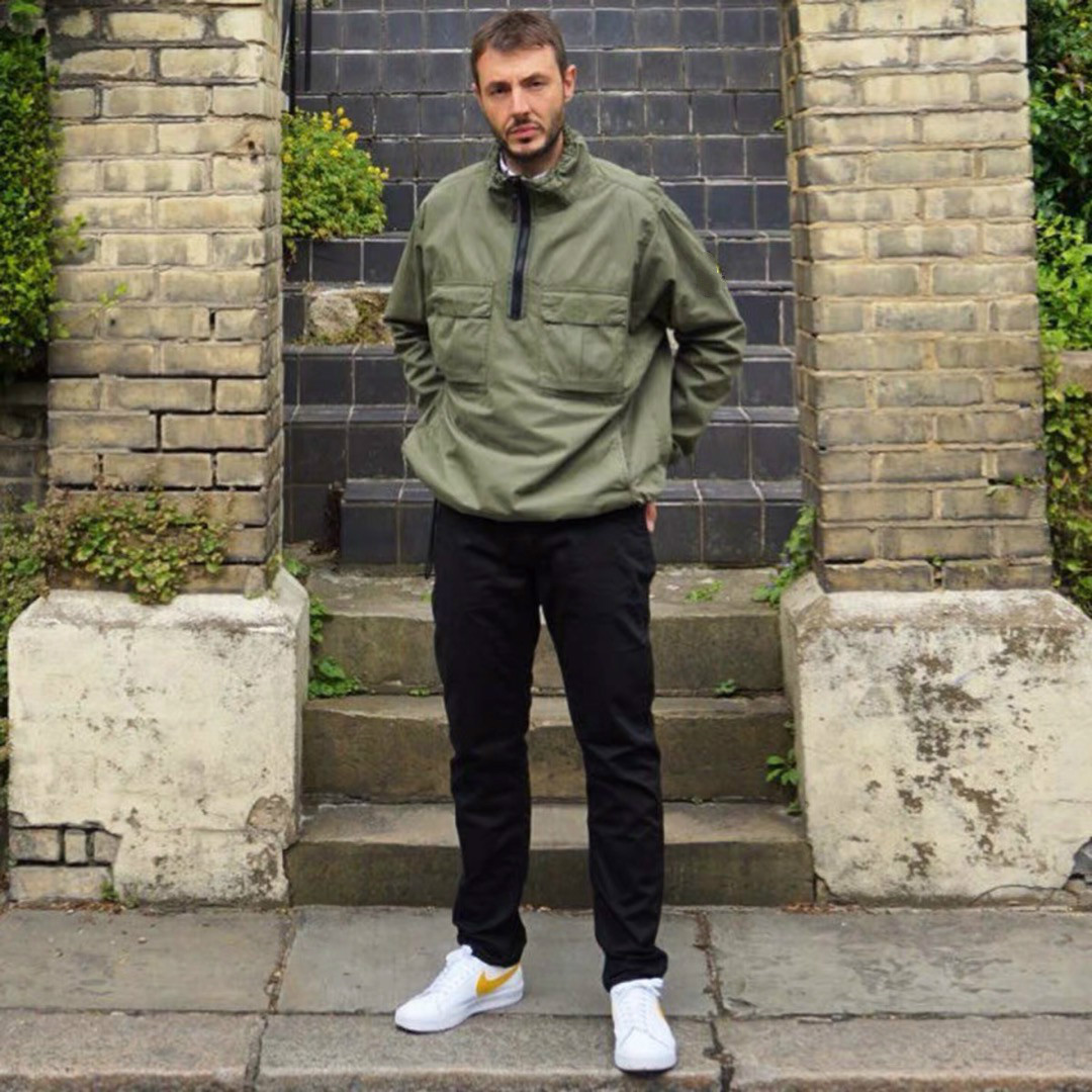 

19ss autumn fashion sports couple men windbreaker letters digital printing outdoor waterproof windproof function asian size jackets for male, Black