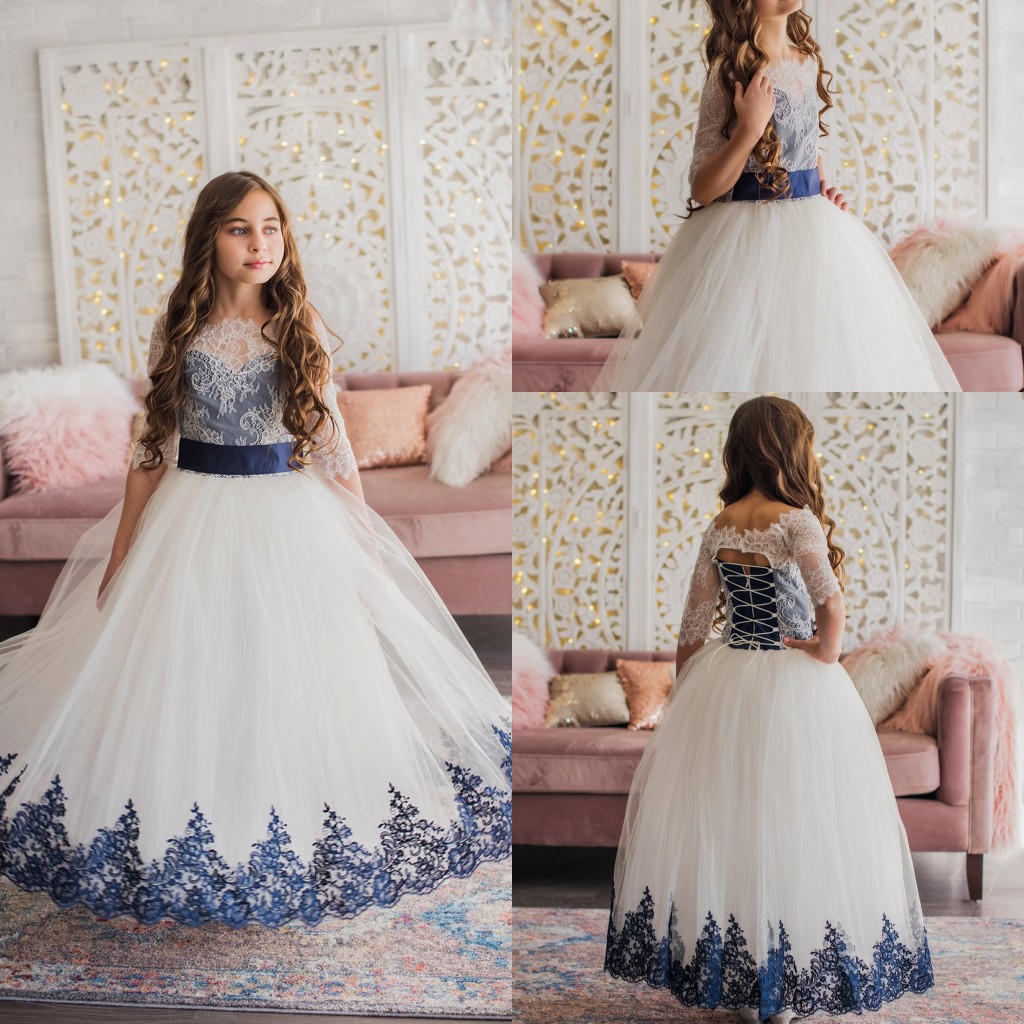 

Ball Gown Flower Girl Dress Off Shoulder Short Sleeve Tulle Lace Applique Sash Ruched Wedding Dress Ankle Length Girl's Birthday Part, Red