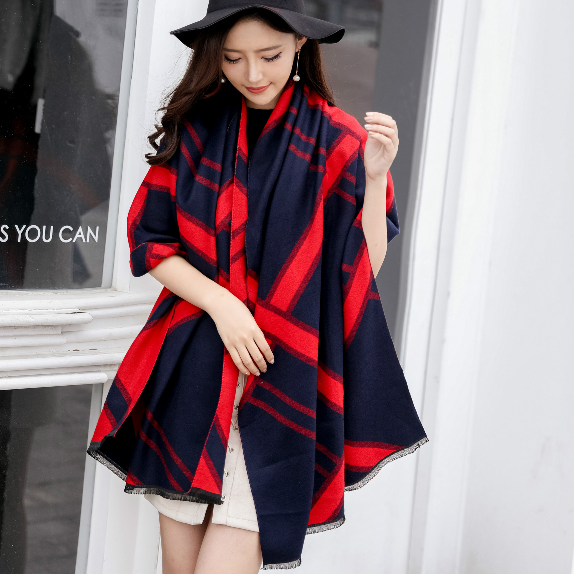 

Wholesale-Designer scarf autumn and winter plaid long thick warm women's scarf Christmas luxury gifts