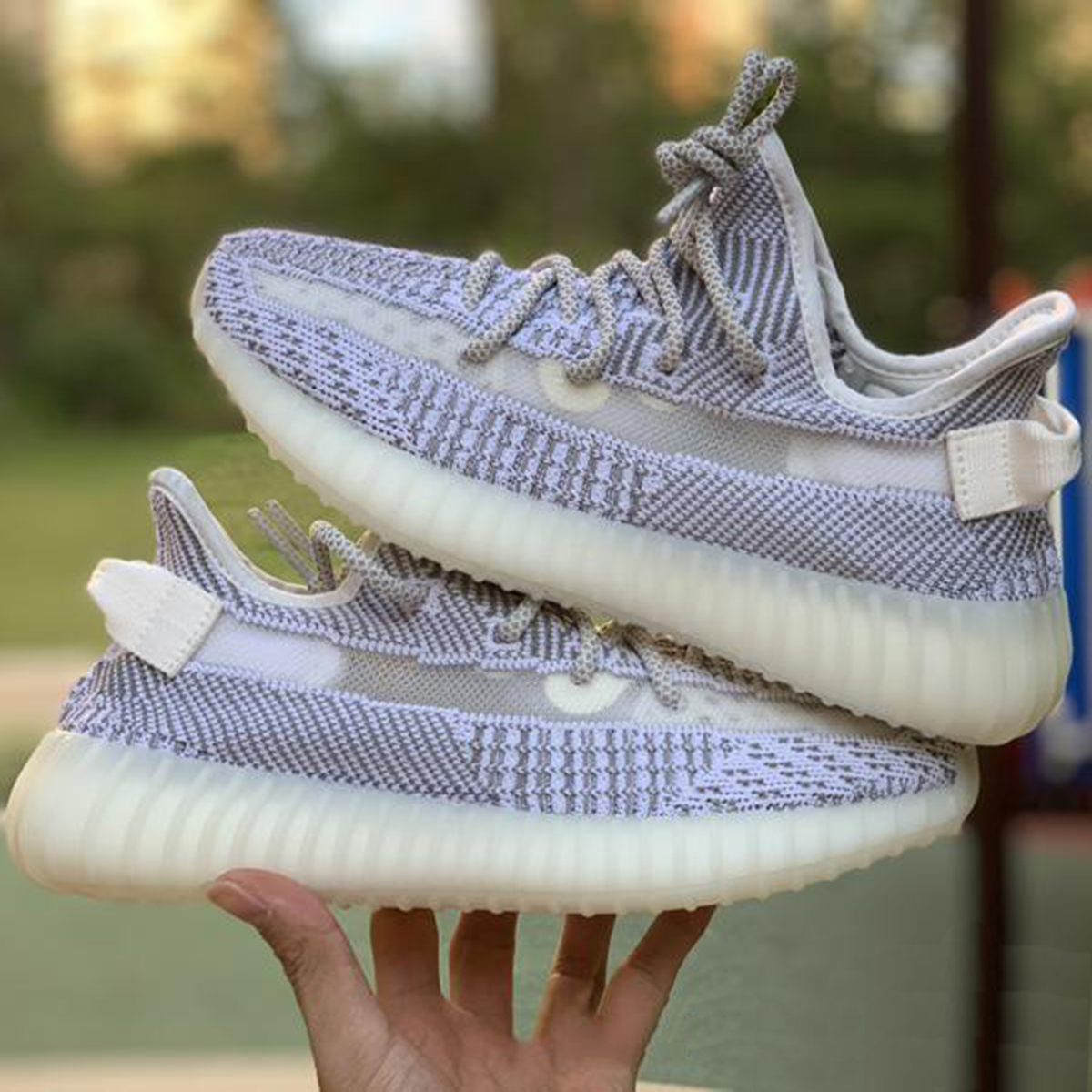 

Free Shipping 2019 Static Butter SESAME Running Shoes Blue Tint Semi Frozen Yellow Zebra Cream Triple White Beluga Sport Trainers 36-45, Color 01