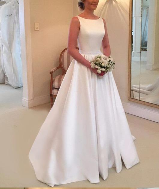 

Setwell Jewel A-line Evening Dresses Sleeveless Pleated Satin Sequins Beaded Floor Length Prom Party Formal Gowns, White