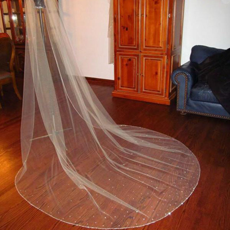 

2020 Romantic One Layer Bridal Cathedral Length Tulle Rhinestones Wedding Veils Beaded Edge White Or Ivory Bride's Veil, Black