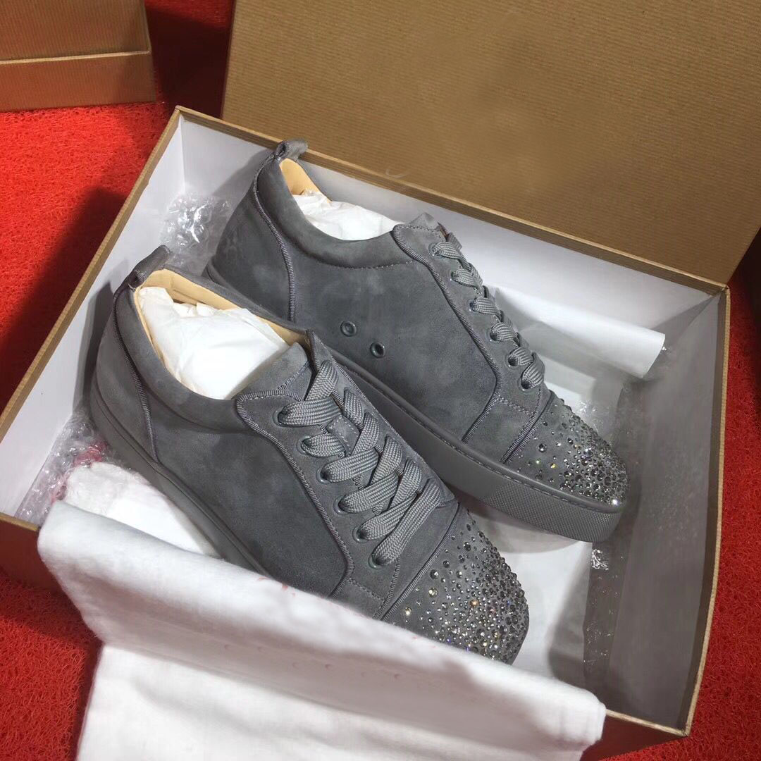 Mode de luxe Designers Sneaker Junior Bas de basse Fondes Chaussures pour hommes avec Strass, Cuir, Spikes Style Entraîneur Couple Chaussures Mar