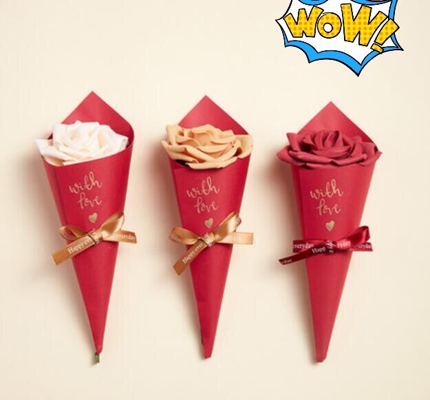 

50Pcs Red Ice Cream Cones Holder Wedding Favors Candy Boxes Chocolate Party Supplies Gift Box Bomboniera Giveaways Box Sachet