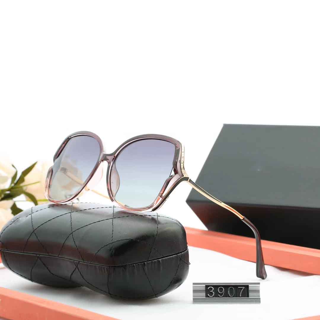 

3907 High quality Polarized lens pilot Fashion Sunglasses For Men and Women Brand designer Vintage Sport Sun glasses With case and box