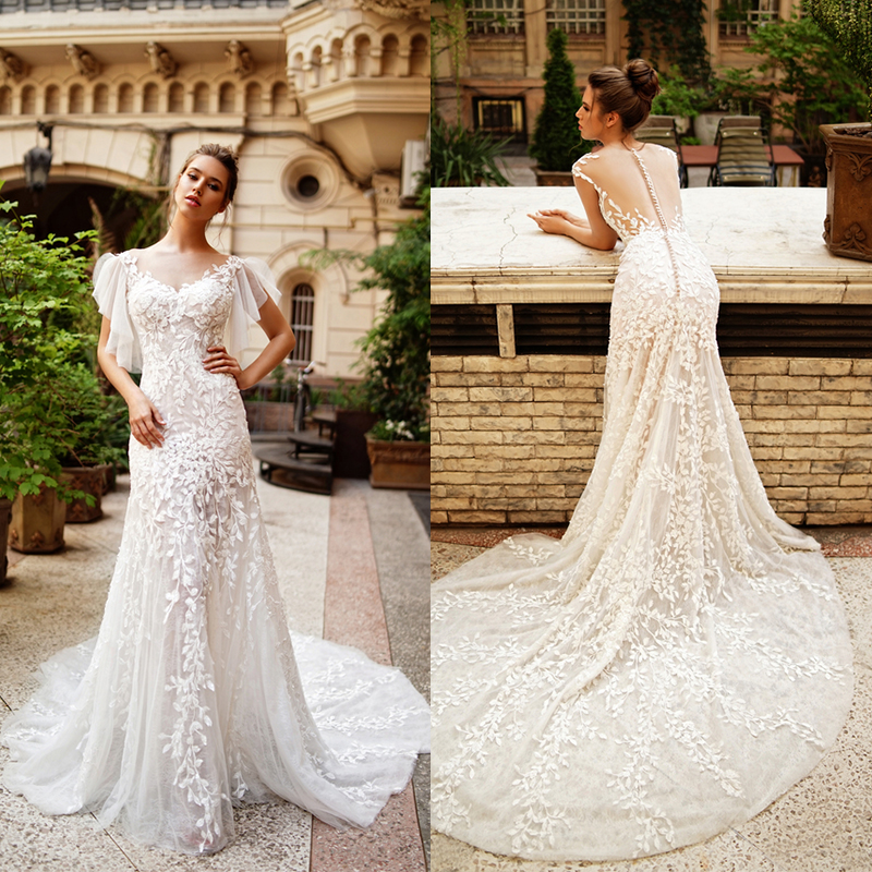 

Elegent Mermaid Wedding Dresses V Neck Sleeveless Tulle Lace Applique Button Wedding Gown Sweep Train Custom robe de mariée, Beige