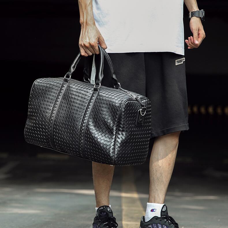 

Factory wholesale men handbag hand-coded fashion Knitting bag street fashions Crochet leather fitness bags outdoor sports leisure travel handbags, Black