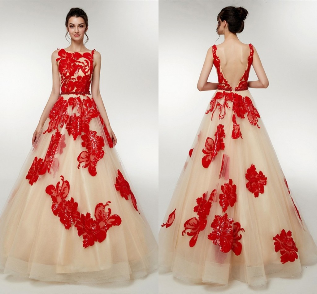 

2020 Champagne Red Lace Butterflied Prom Quinceanera Dresses Ball Gown Bateau V Open Back Sweet 16 Dress robes de soirée Celebrity Evening, Burgundy