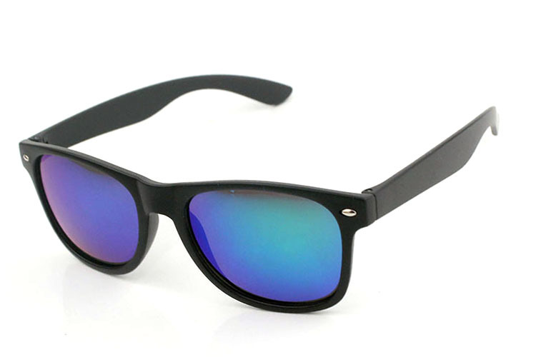 

Fashion- Womens and Mens Most Cheap Modern Beach Sunglass Plastic Classic Style Sunglasses Wholesale Factory Price