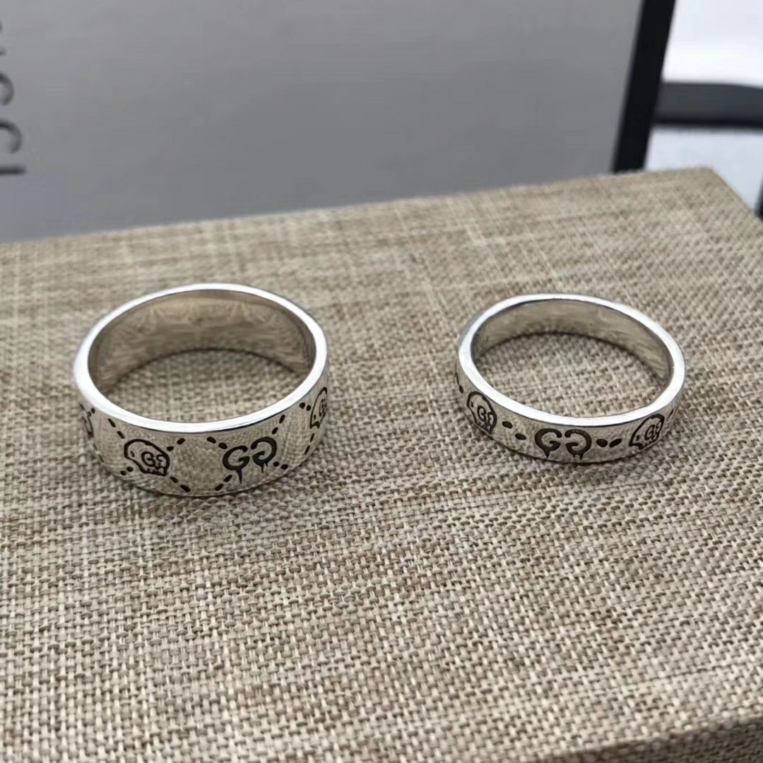 Una placa de plata estilo anillo de boda Talla Z4